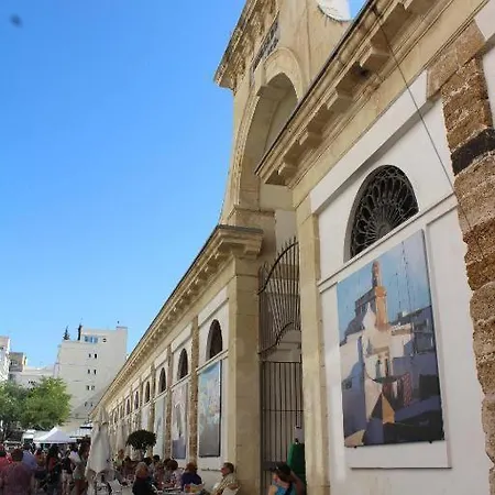 Casa De Los Viajeros Pasquin * كاديز