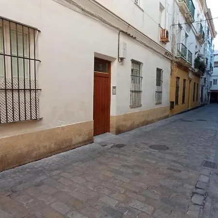 Casa De Los Viajeros Pasquin * كاديز