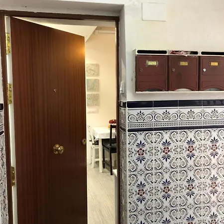 Casa De Los Viajeros Pasquin * كاديز